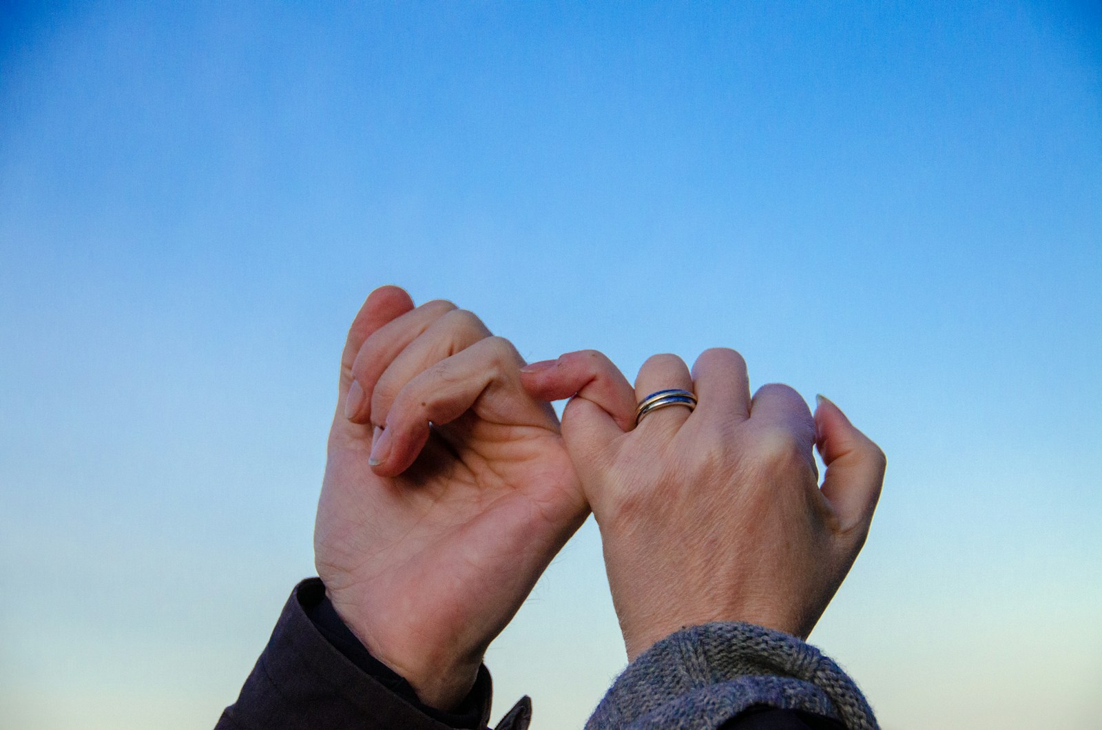 L’alliance : symbole psychologique et source de bien-être relationnel